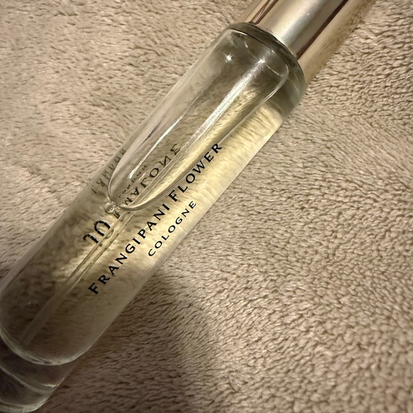 NEW💎Jo Malone London Frangipani Flower Cologne Perfume Large Travel Spray 10ml - Picture 3 of 3